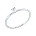 Solitärring 1ID05 aus 18 Karat Weißgold mit ovalem Diamant 0,14 ct