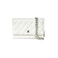 CHANEL Chain CC Wallet on Chain Quilted Caviar Medium Weiß